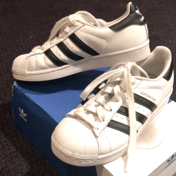 Adidas ORIGINALS SUPERSTAR J Junior Gym Shoes - Picture 7 of 8